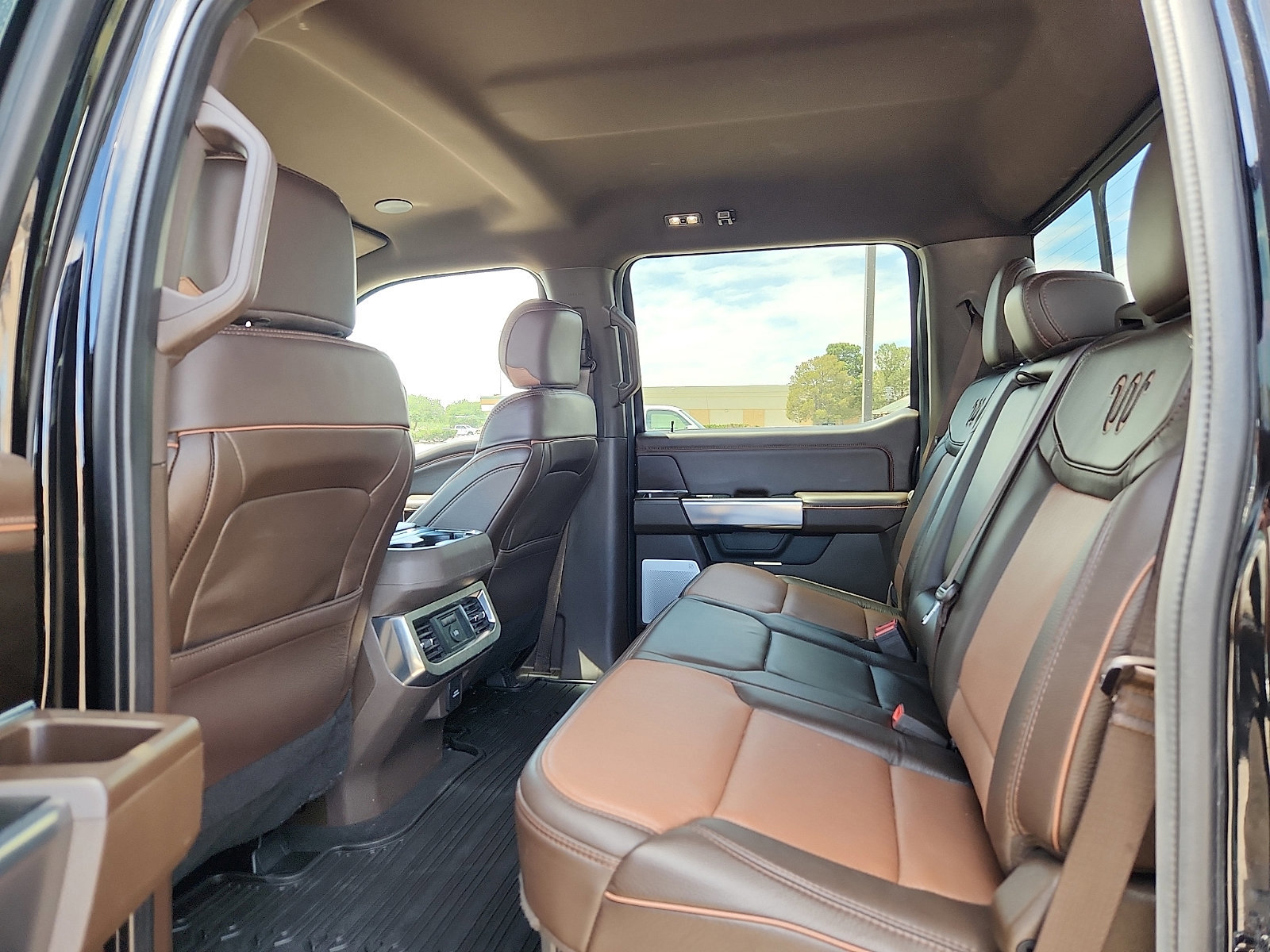 Certified 2025 Ford F250 King Ranch w/ FX4 Off-Road Package image 9