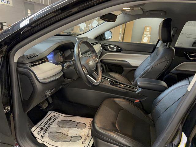 Used 2022 Jeep Compass Limited image 9