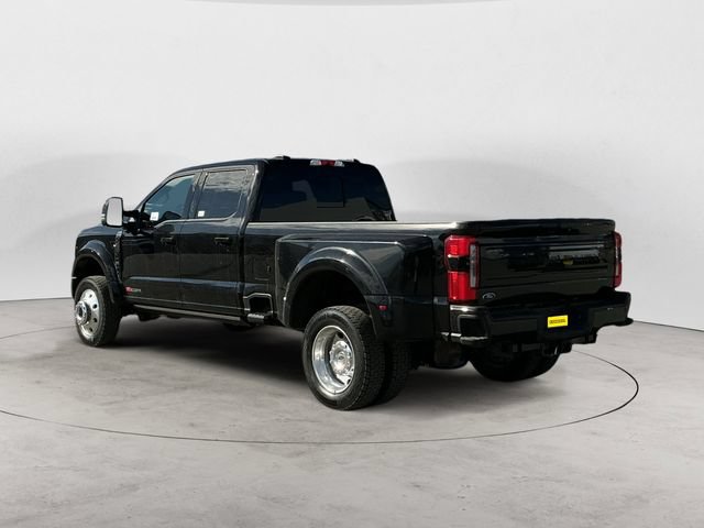 Certified 2025 Ford F450 Platinum AWD/4WD image 3