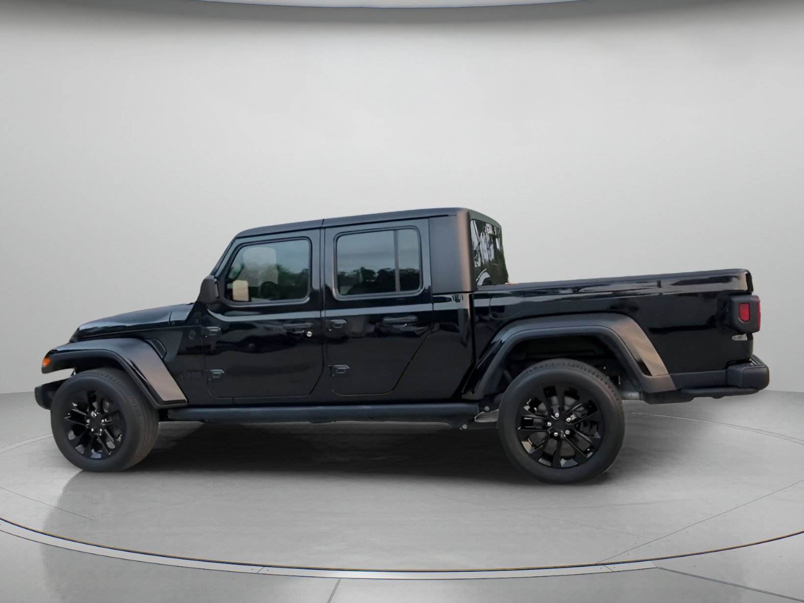 Used 2021 Jeep Gladiator Sport AWD/4WD image 18