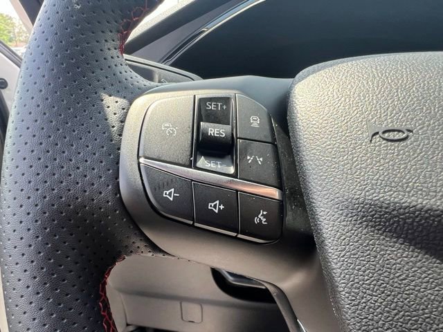 Certified 2024 Ford Escape ST-Line w/ Tech Pack #1 AWD/4WD image 9