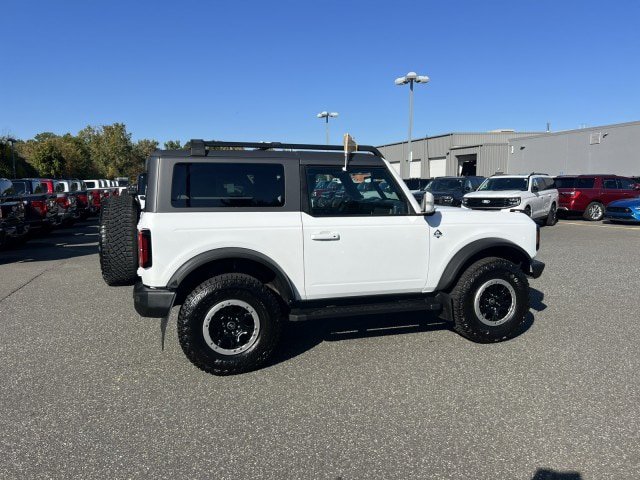 Certified 2022 Ford Bronco Outer Banks w/ Sasquatch Package AWD/4WD image 6