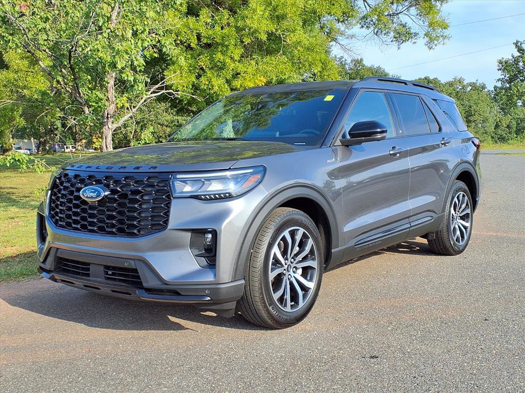Certified 2025 Ford Explorer ST-Line
