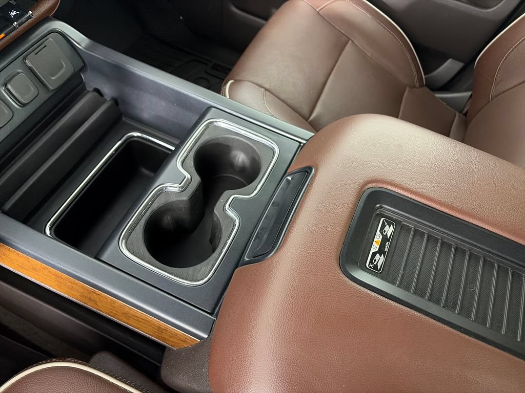 Used 2018 Chevrolet Silverado 1500 High Country AWD/4WD image 22