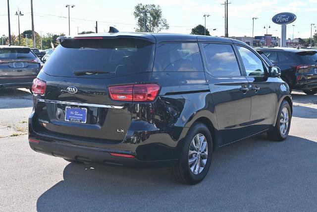 Used 2021 Kia Sedona LX image 5