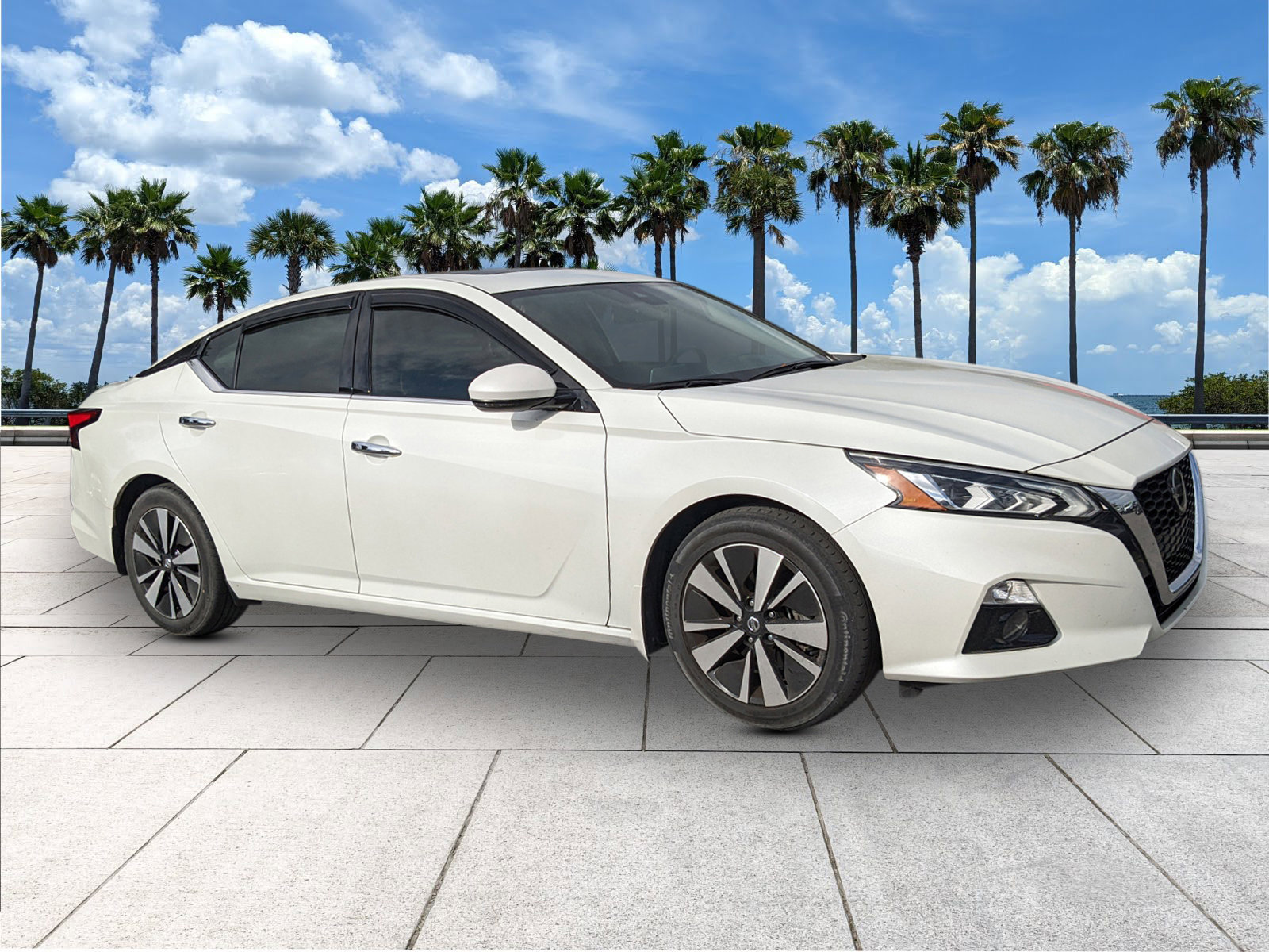 Used 2022 Nissan Altima 2.5 SL image 2