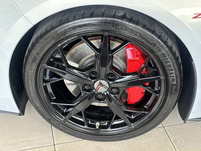 Used 2022 Chevrolet Corvette Stingray Preferred Cpe w/ Z51 Performance Package image 39