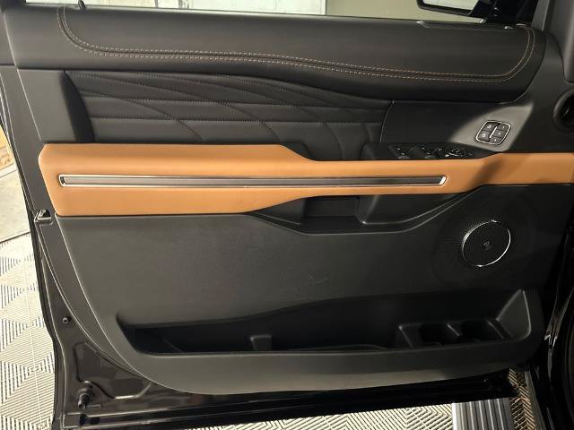 Certified 2022 Ford Expedition Platinum RWD image 18
