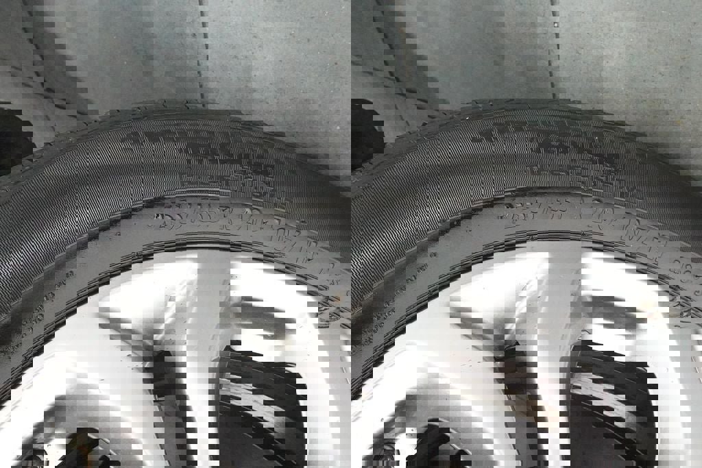 Used 2018 Buick Enclave Avenir w/ Avenir Technology Package AWD/4WD image 40