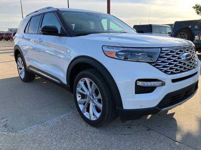 Certified 2023 Ford Explorer Platinum w/ Premium Technology Package AWD/4WD image 7