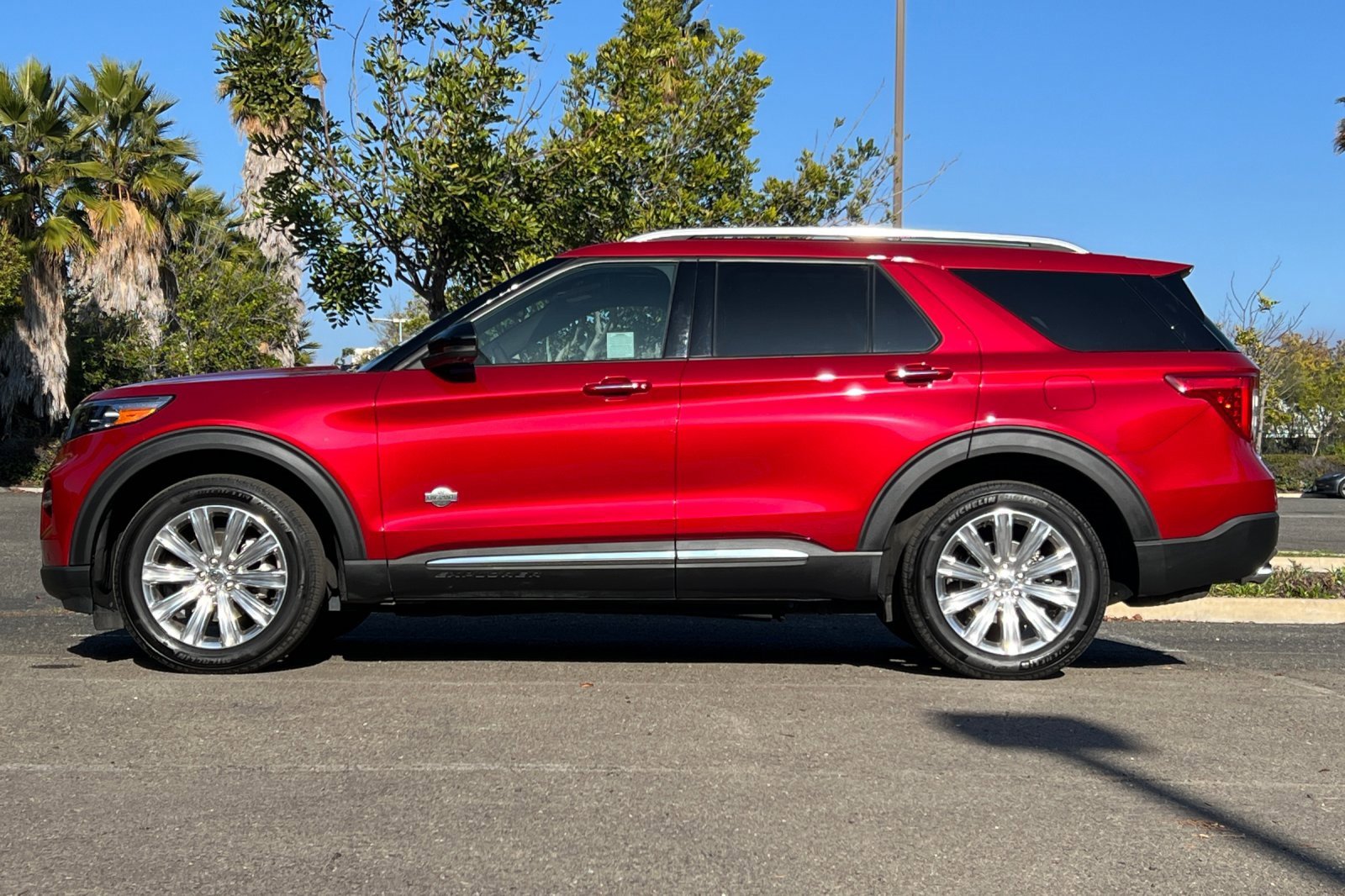 Certified 2022 Ford Explorer King Ranch w/ Technology Package image 7