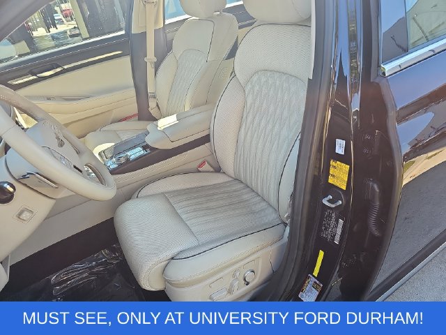 Used 2020 Genesis G90 3.3T Premium RWD image 15