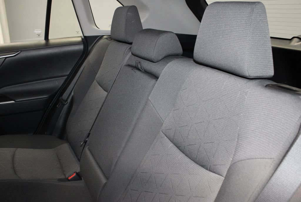 Used 2022 Toyota RAV4 XLE w/ Convenience Package AWD/4WD image 22