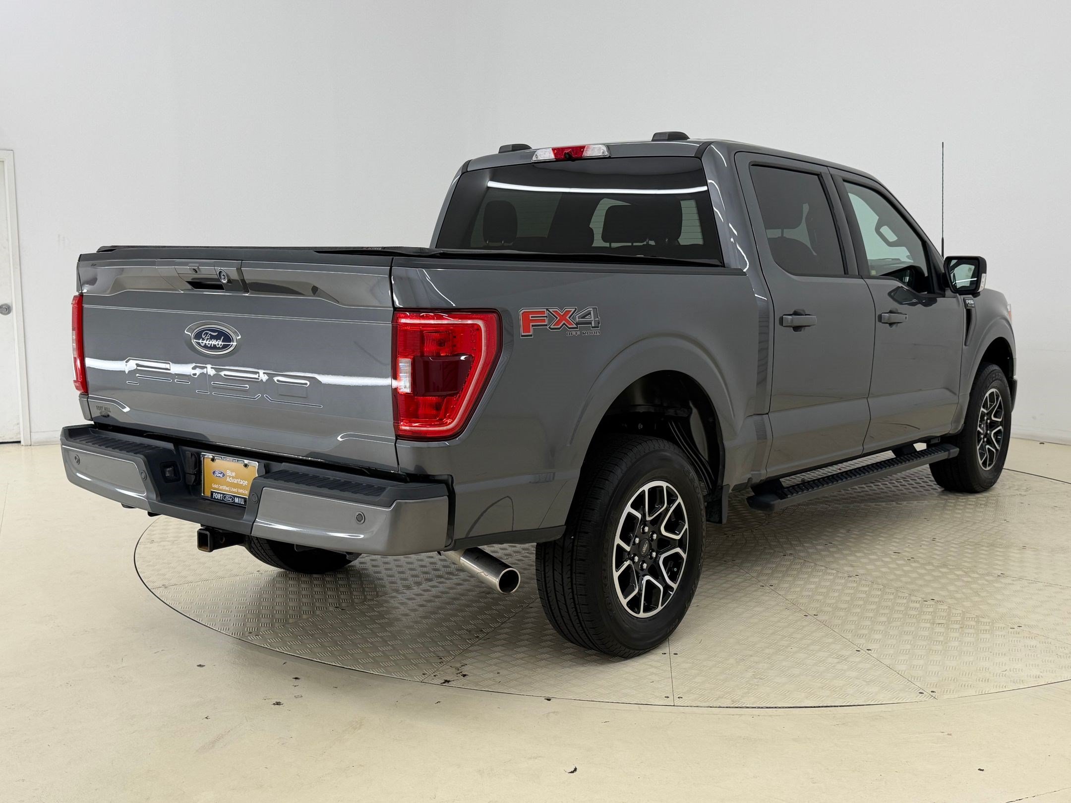 Certified 2022 Ford F150 XLT w/ Equipment Group 302A High AWD/4WD image 9