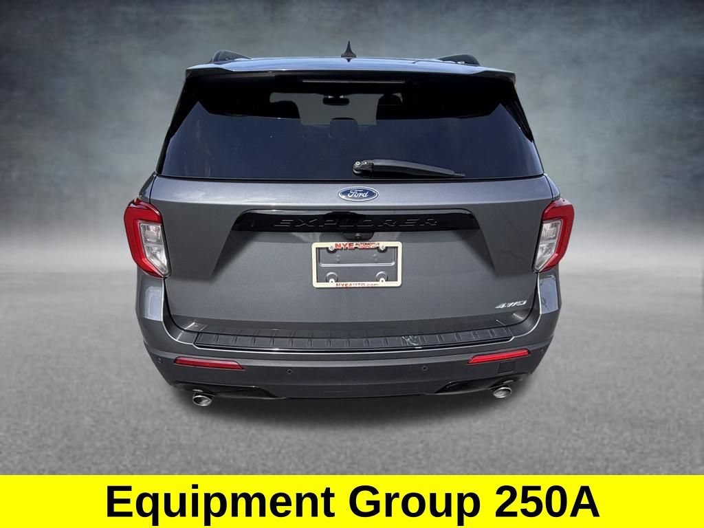 Certified 2023 Ford Explorer ST-Line AWD/4WD image 4