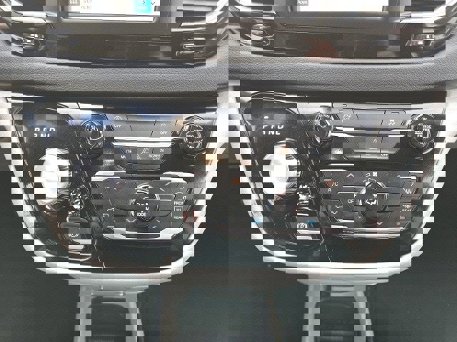 Used 2024 Chrysler Voyager LX image 28