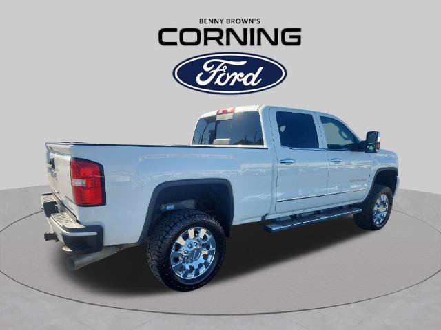 Used 2019 GMC Sierra 2500 Denali w/ Duramax Plus Package AWD/4WD image 5