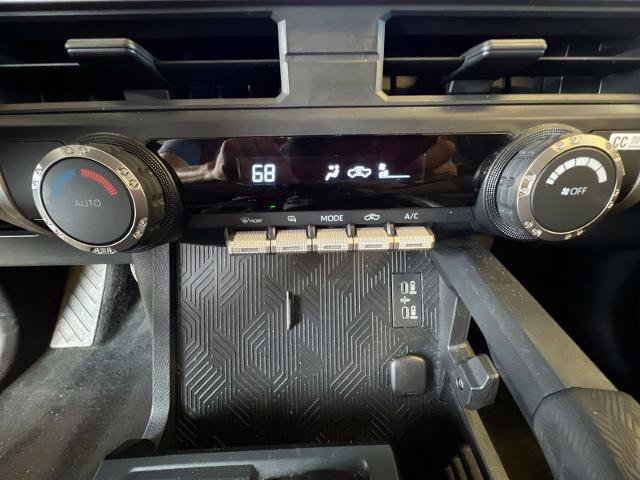 Used 2025 Toyota Tacoma TRD Off-Road AWD/4WD image 26