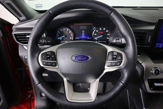 Certified 2022 Ford Explorer XLT w/ Equipment Group 202A image 40