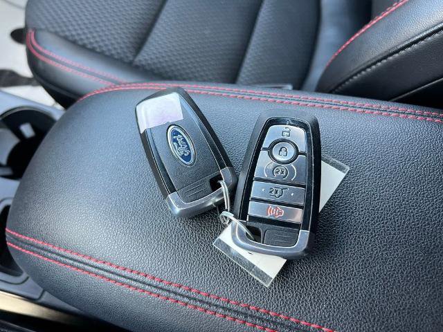 Certified 2023 Ford Escape ST-Line Elite AWD/4WD image 32