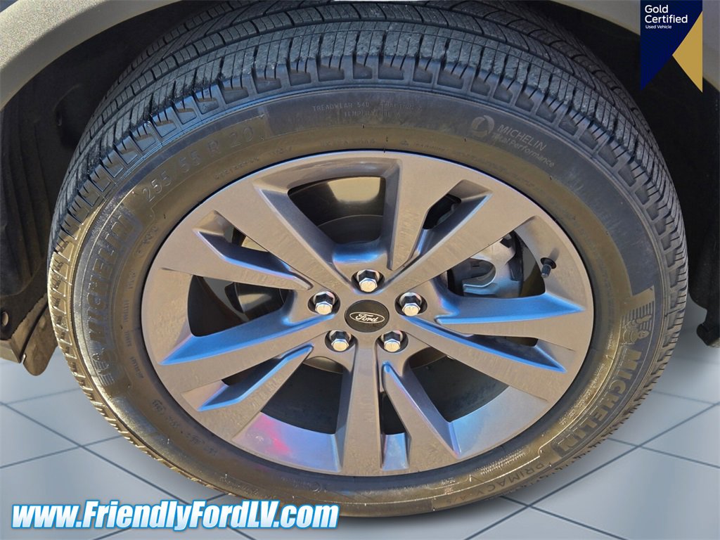 Certified 2022 Ford Explorer XLT w/ Equipment Group 202A image 7