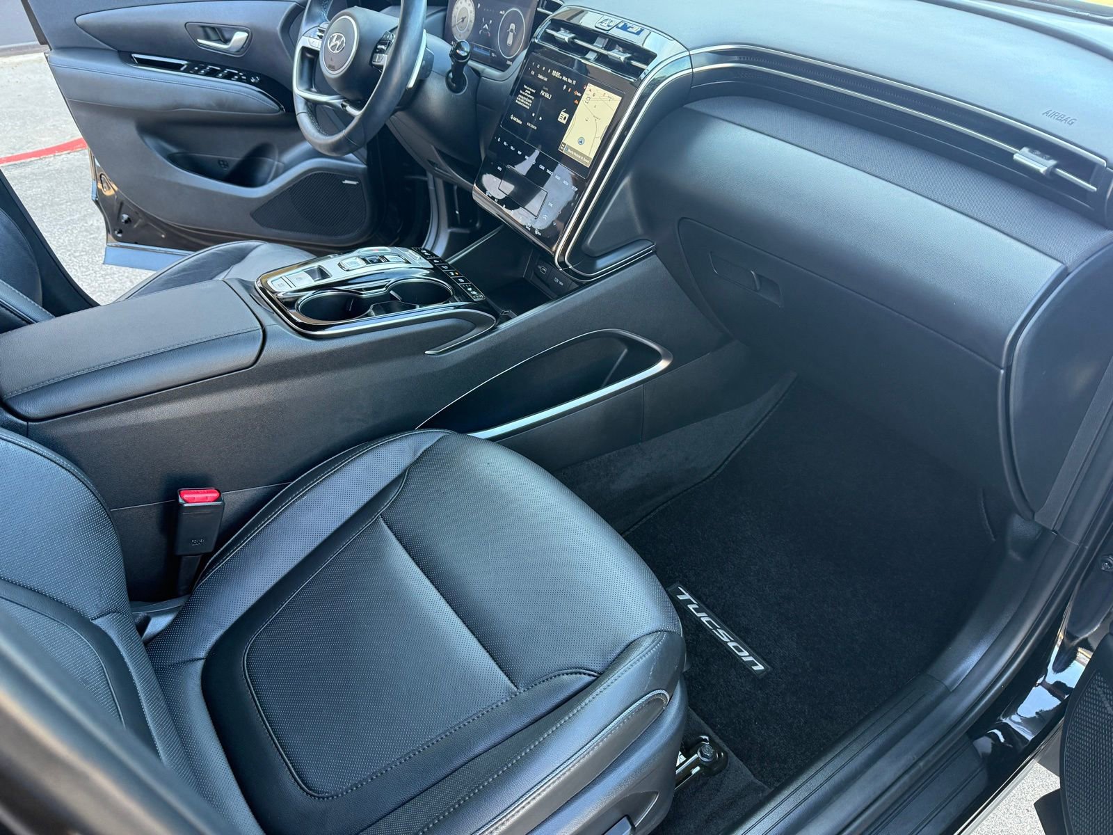 Used 2024 Hyundai Tucson Limited image 17