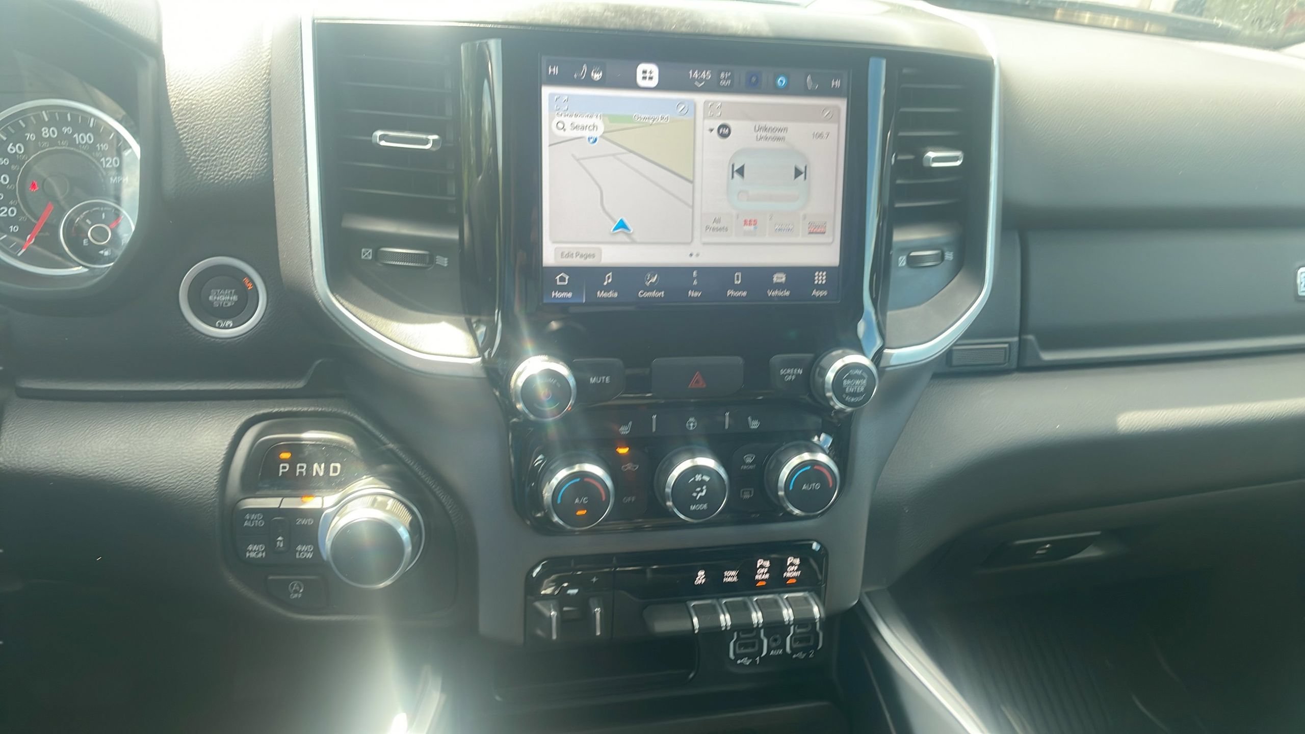Used 2022 RAM 1500 Big Horn AWD/4WD image 18