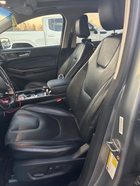 Certified 2020 Ford Edge Titanium w/ Equipment Group 301A image 6