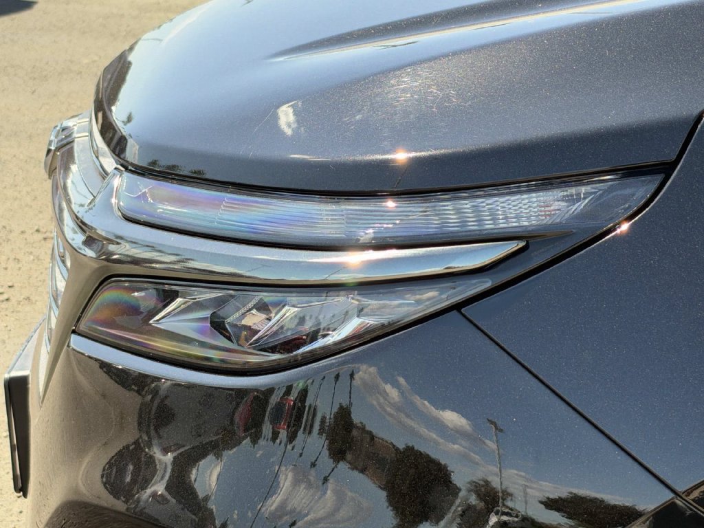 Used 2024 Chevrolet Equinox LS w/ Midnight Edition FWD image 10