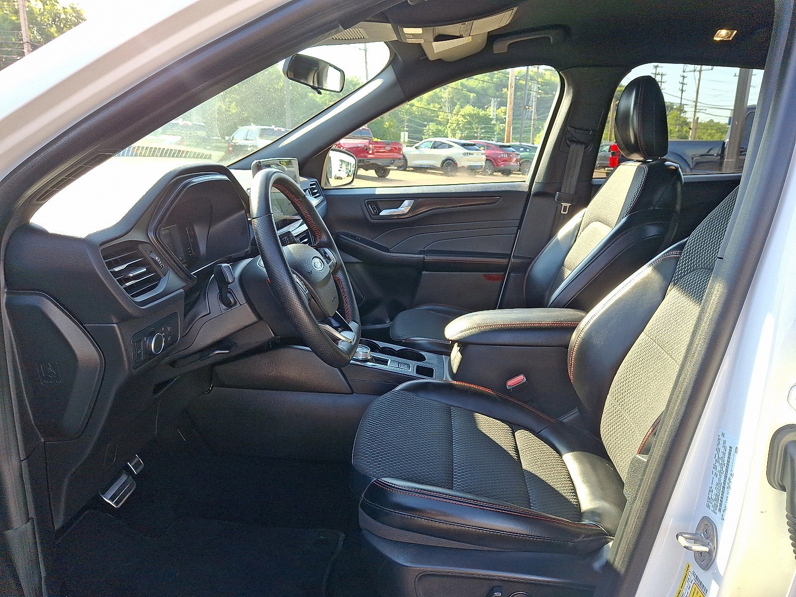 Certified 2024 Ford Escape ST-Line w/ Tech Pack #1 image 13