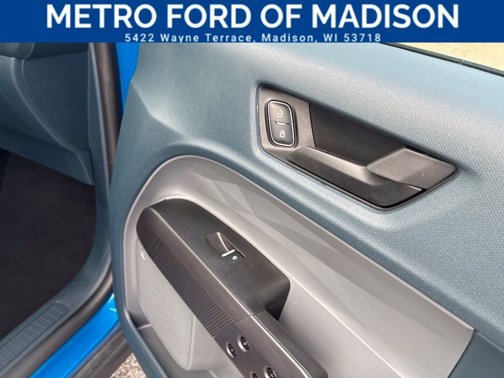 Certified 2025 Ford Maverick XL FWD image 44