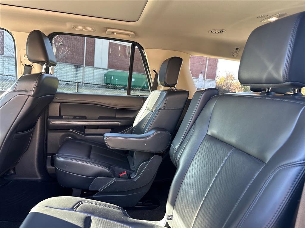 Certified 2022 Ford Expedition XLT image 22