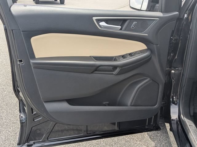 Certified 2022 Ford Edge SEL AWD/4WD image 9