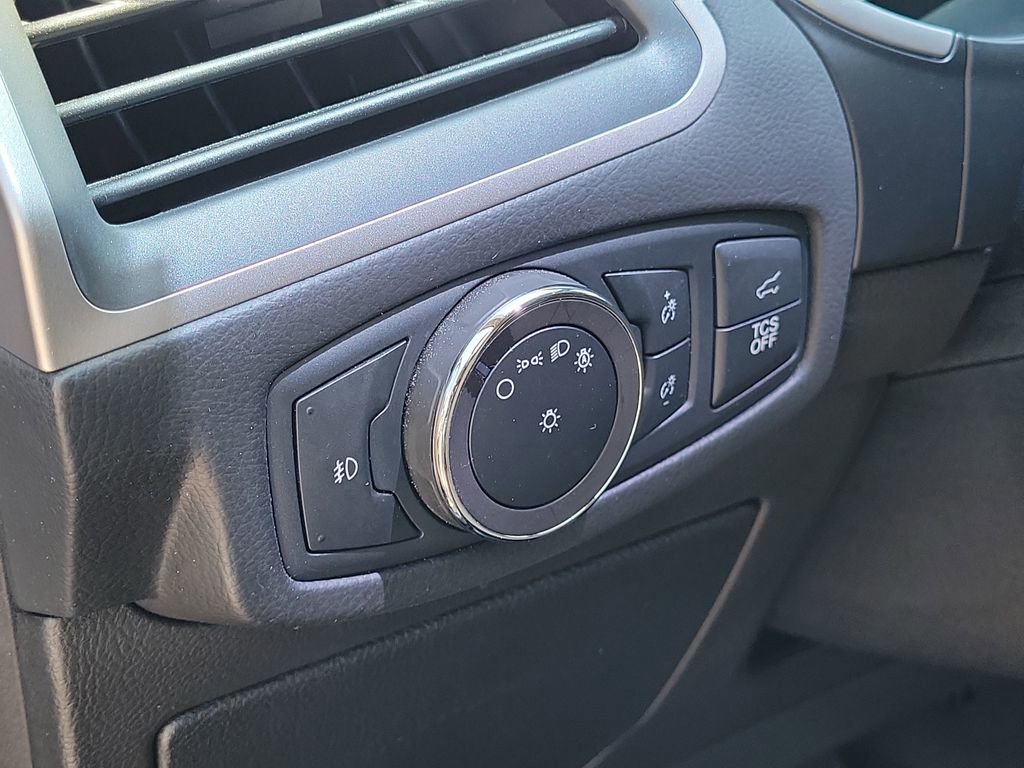 Certified 2019 Ford Edge SEL w/ Equipment Group 201A image 25