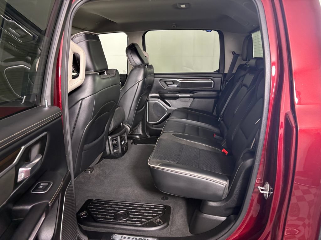 Used 2022 RAM 1500 Laramie AWD/4WD image 29