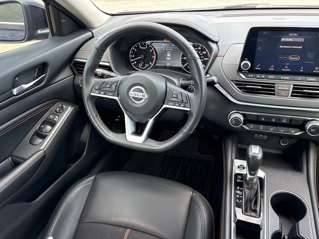 Used 2022 Nissan Altima 2.5 SR FWD image 13