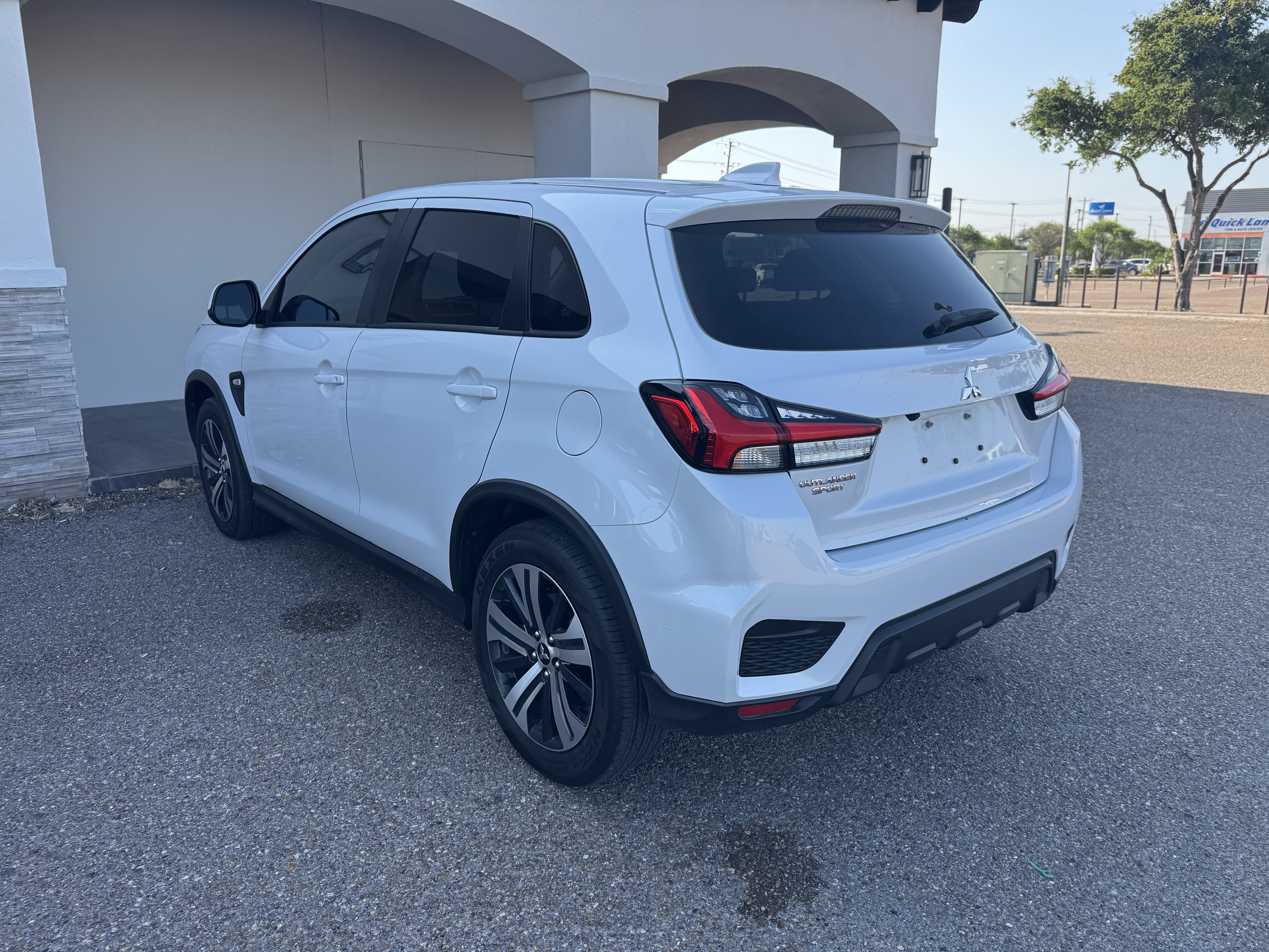 Used 2026 Mitsubishi Outlander Sport ES AWD/4WD image 3