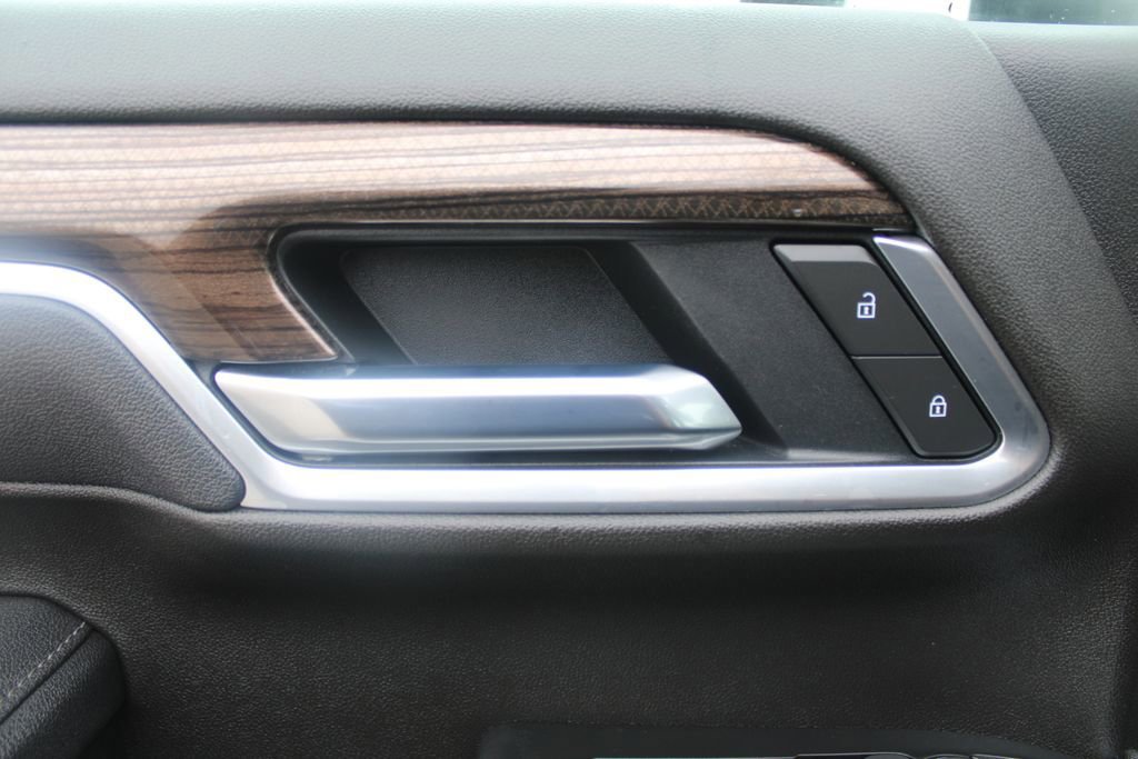 Used 2025 Chevrolet Silverado 2500 LT w/ Safety Package image 22