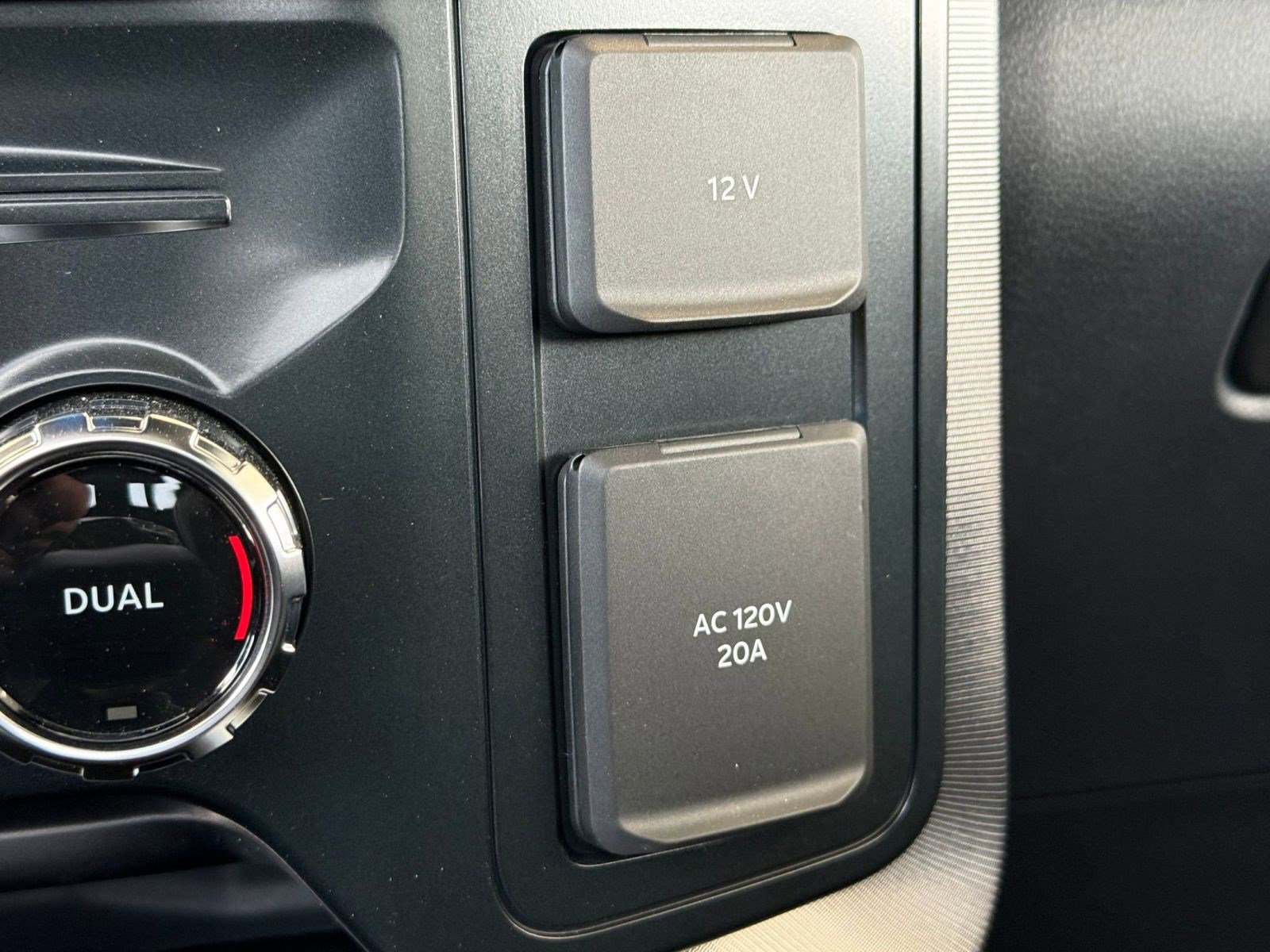 Certified 2025 Ford F150 Platinum w/ Equipment Group 702A High image 31