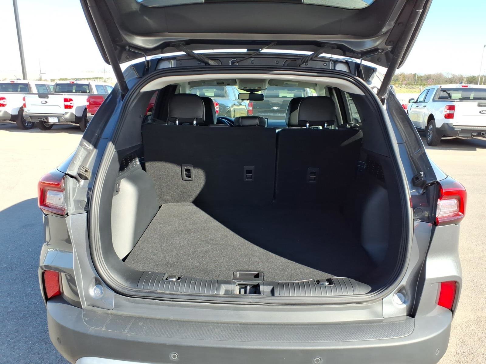 Certified 2023 Ford Escape Platinum image 10