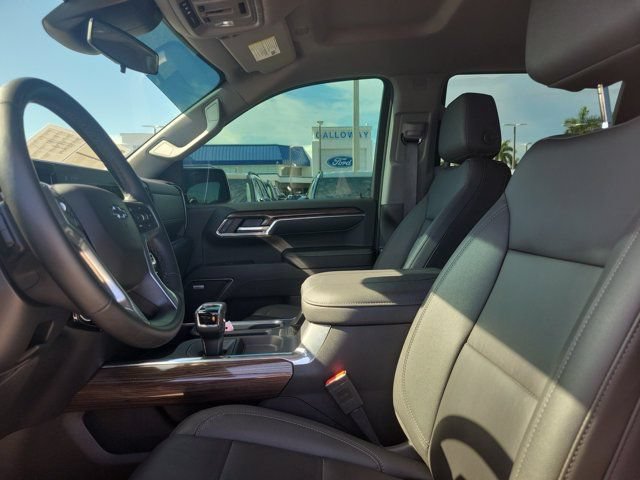 Used 2024 Chevrolet Silverado 1500 RST AWD/4WD image 28