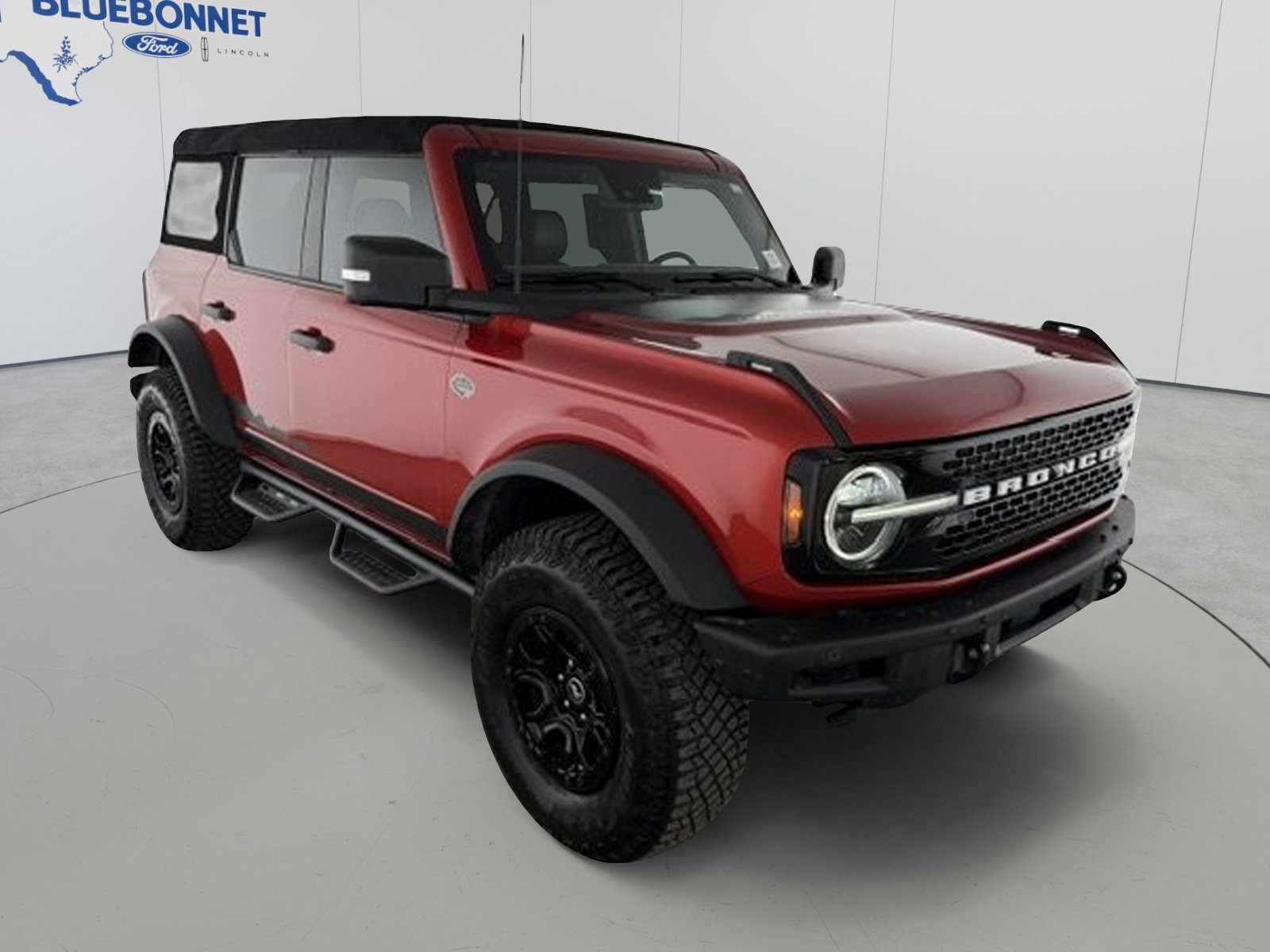 Certified 2024 Ford Bronco Wildtrak AWD/4WD image 3