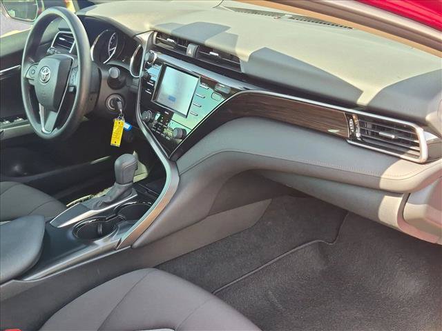 Used 2020 Toyota Camry LE FWD image 21
