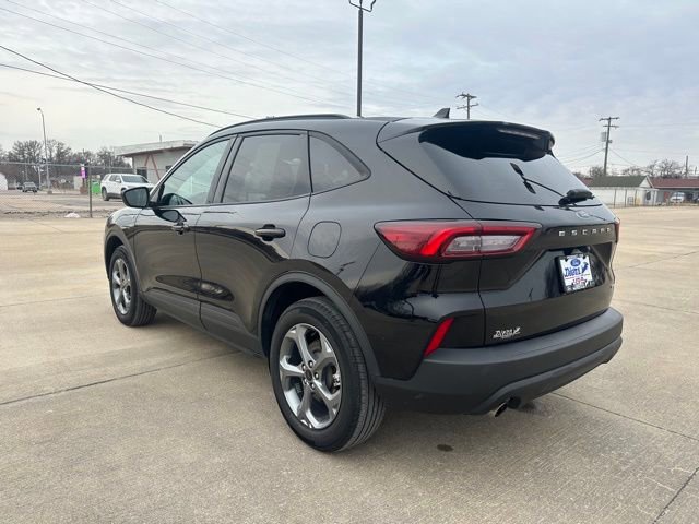 Certified 2025 Ford Escape ST-Line image 4