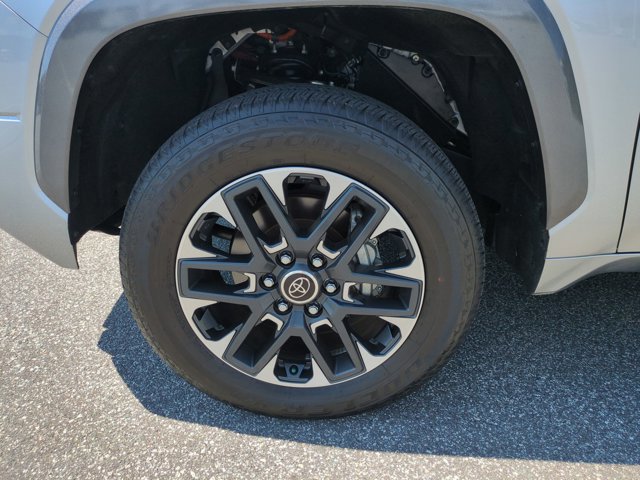 Used 2024 Toyota Tundra Limited AWD/4WD image 11