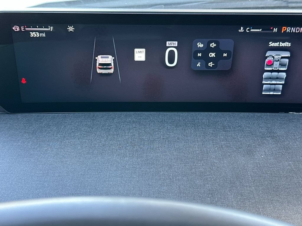 Certified 2025 Ford Expedition Active RWD image 25