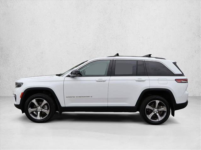 Used 2023 Jeep Grand Cherokee Limited AWD/4WD image 10