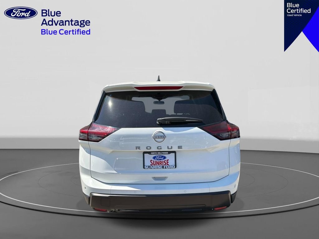 Used 2024 Nissan Rogue S FWD image 6