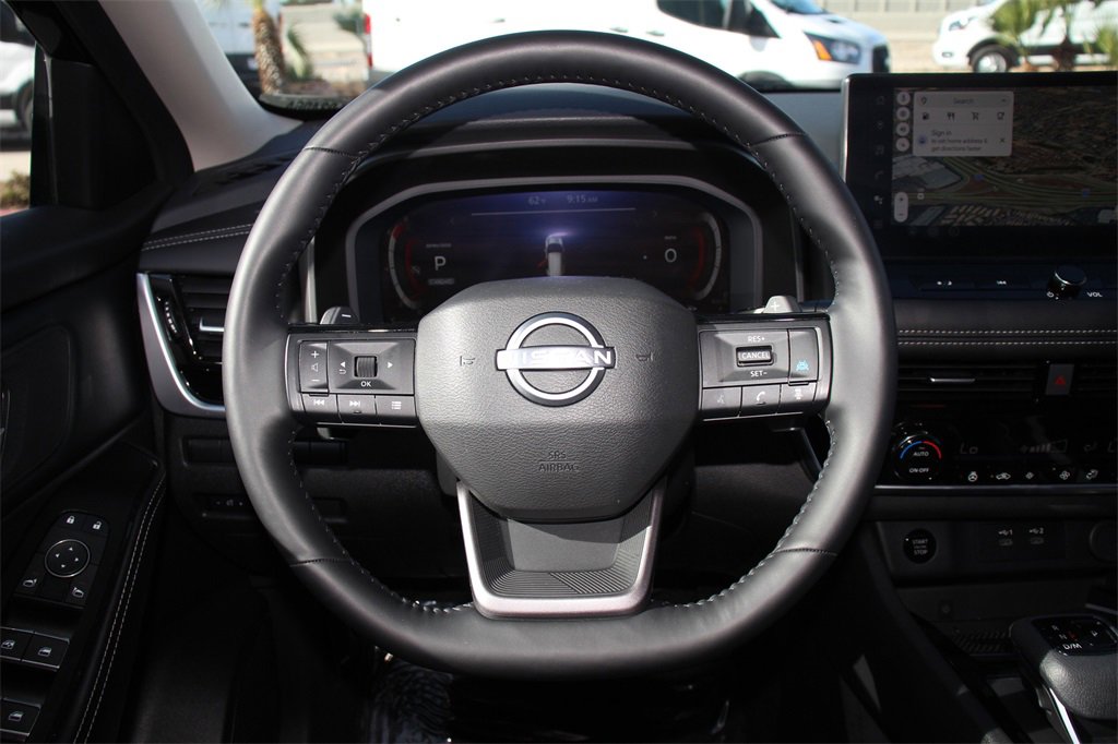 Used 2025 Nissan Rogue SL image 16