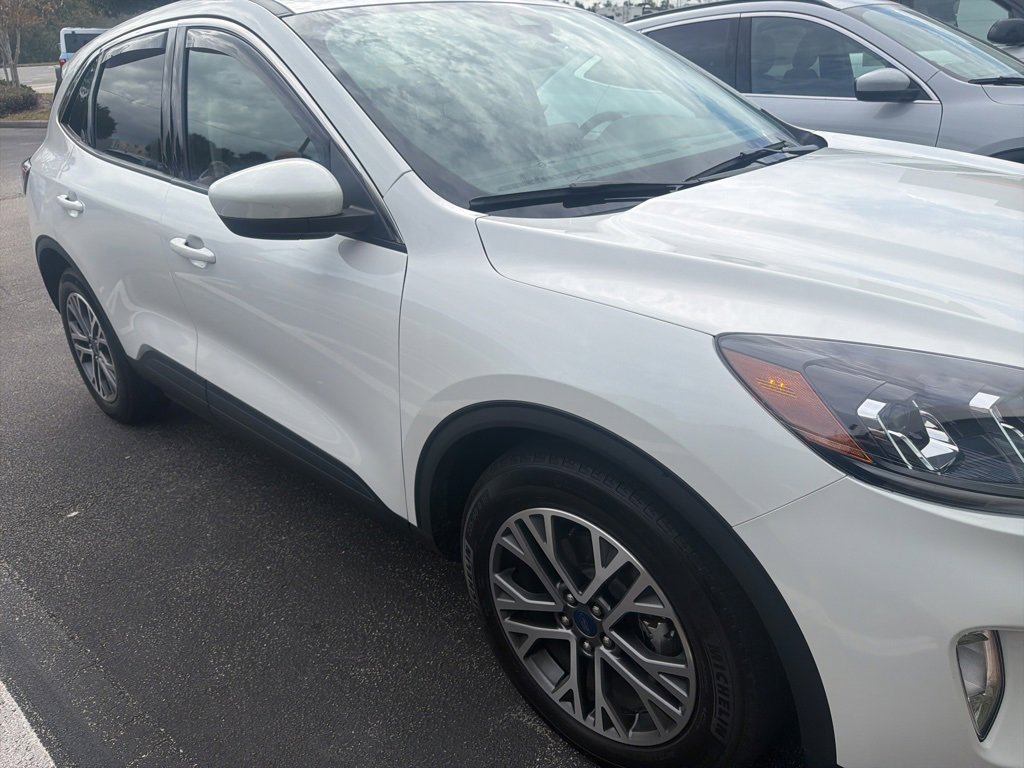 Certified 2022 Ford Escape SEL w/ Technology Package image 2